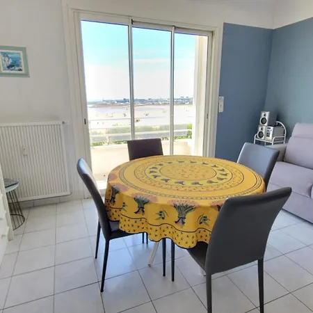 Balcon De L'estuaire - Vue à *