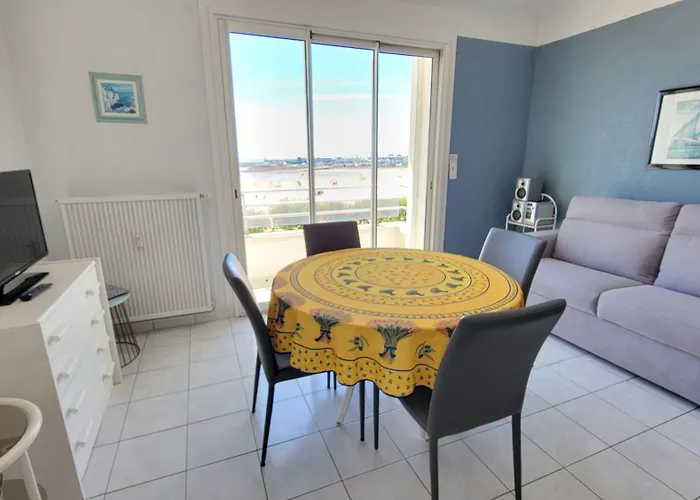 Balcon De L'estuaire - Vue à *